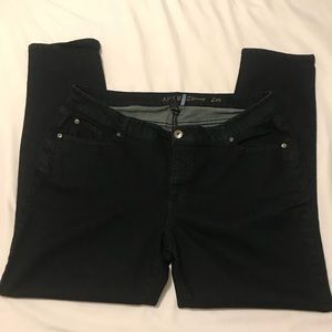 New Apt. 9 Skinny Leg Sz 16 Dark Denim
